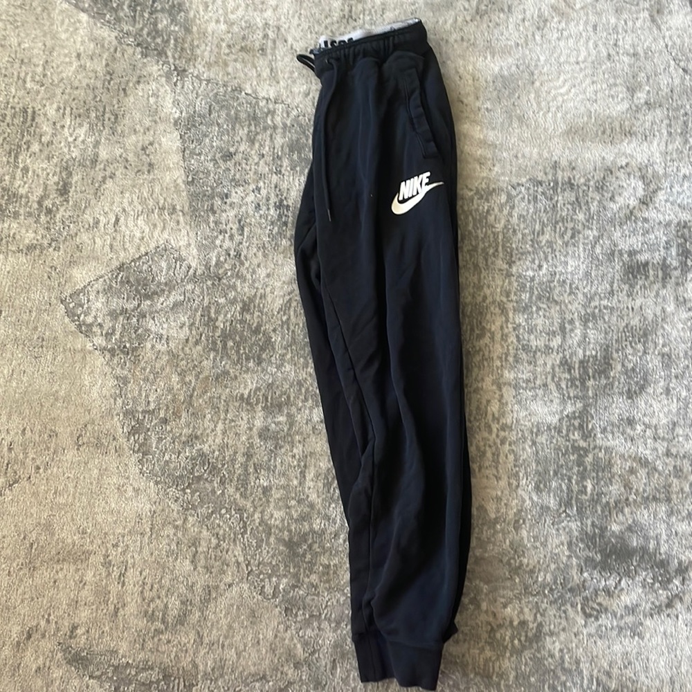 Black Nike joggers ( Great Condition)